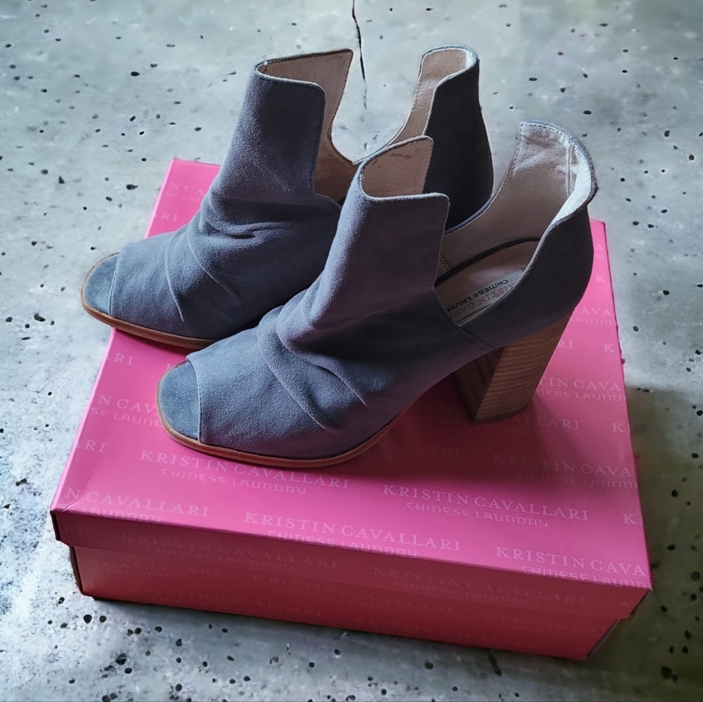 chinese laundry lash peep toe bootie